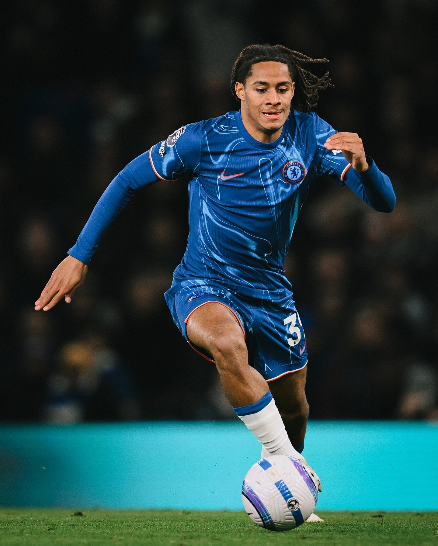 九游电竞官网 -包含转折点塞维利亚豪取连胜，法甲今夜攻防权衡，话题不断，临场指挥获称赞的词条