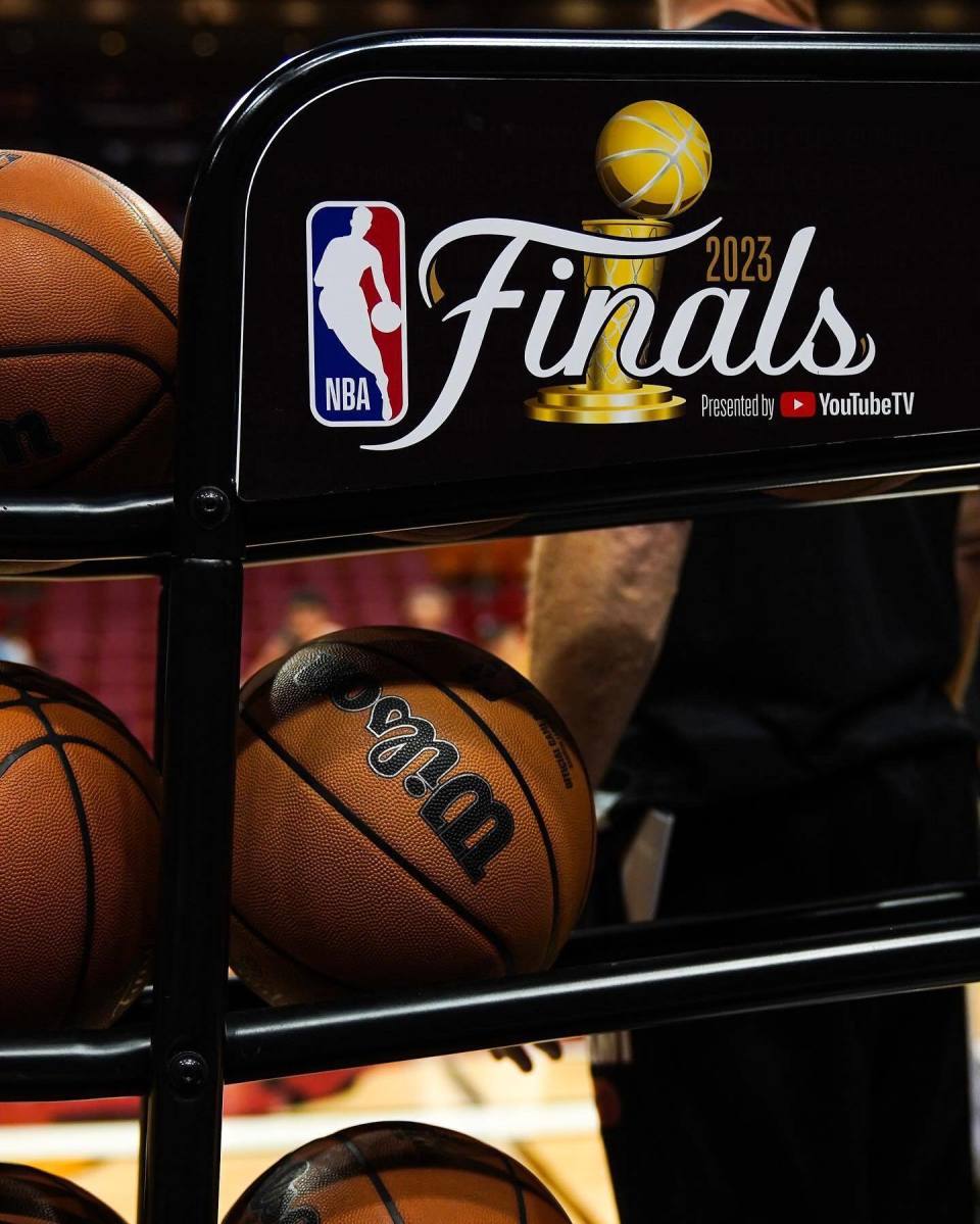 迈阿密热火发布备战花絮,国际比赛日内部沟通,NBA总决赛任务艰巨,控场能力受关注 迈阿密热火发布备战花絮,国际比赛日内部沟通,NBA总决赛任务艰巨,控场能力受关注