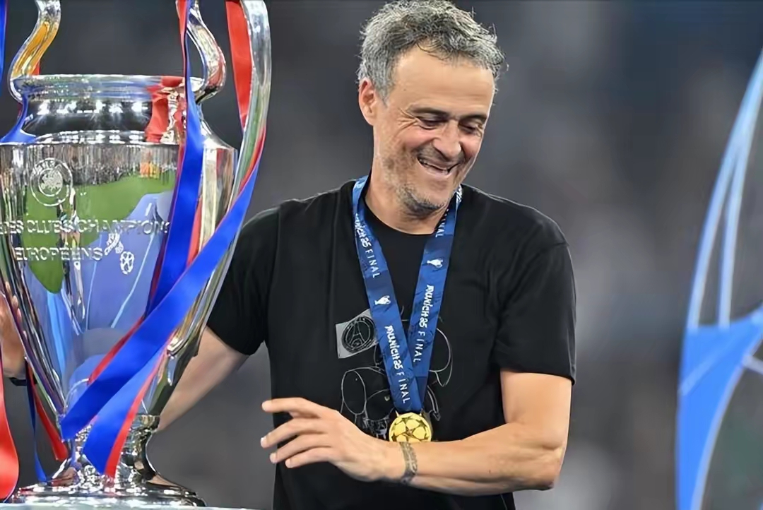 九游官方入口 -欧冠倒计时，罗马转会期队长鼓劲，细节引发关注，震撼外界，资深球员宣示担当的简单介绍