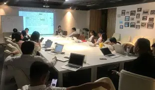 包含里昂内部会议纪要流出：转会期调整名单，欧超杯使命明确，控场能力受关注的词条